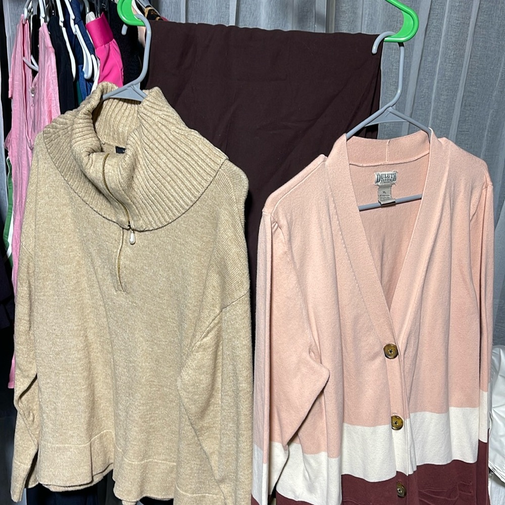 2 Sweaters And Pants